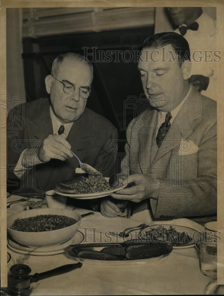 1940 Press Photo Dan Rogers pres of Cotton Bowl Assn & Fordham coach Crowley - Historic Images
