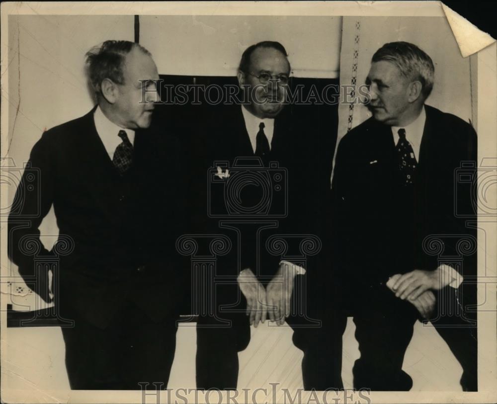 1927 Press Photo William Knudsen, Donald Brown and John Thomas Smith - nee86880 - Historic Images