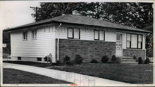 1964 Press Photo Brook Park Housing. - nee84513 - Historic Images