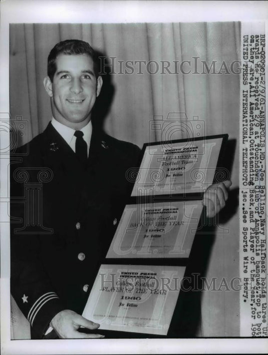1961 Press Photo Joe Bellino Navy halfback & awards for Touchdown Club - Historic Images