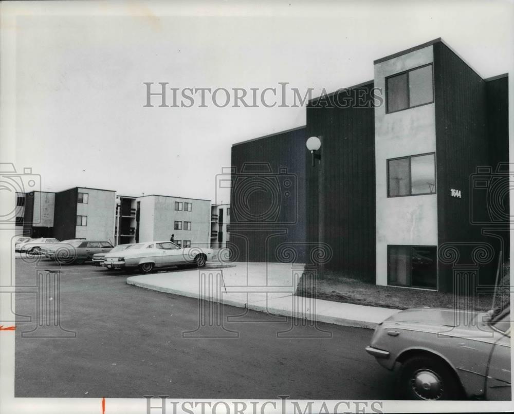 1977 Press Photo New Apartment Complex at East Cleveland in Ohio - cvb02548 - Historic Images