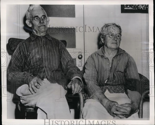 1950 Press Photo Mr & Mrs William Hagedorn Lockhart TX at court for mule killing - Historic Images