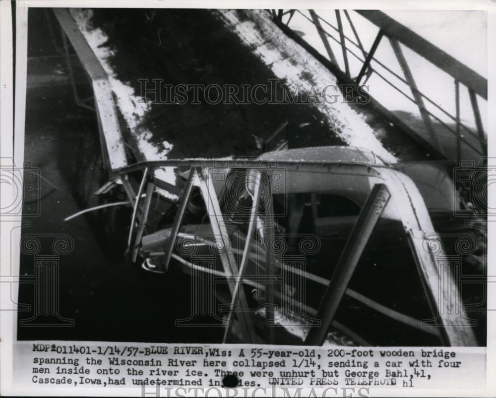 1957 Press Photo Blue River Wisconsin wooden bridge collapsed with car - Historic Images