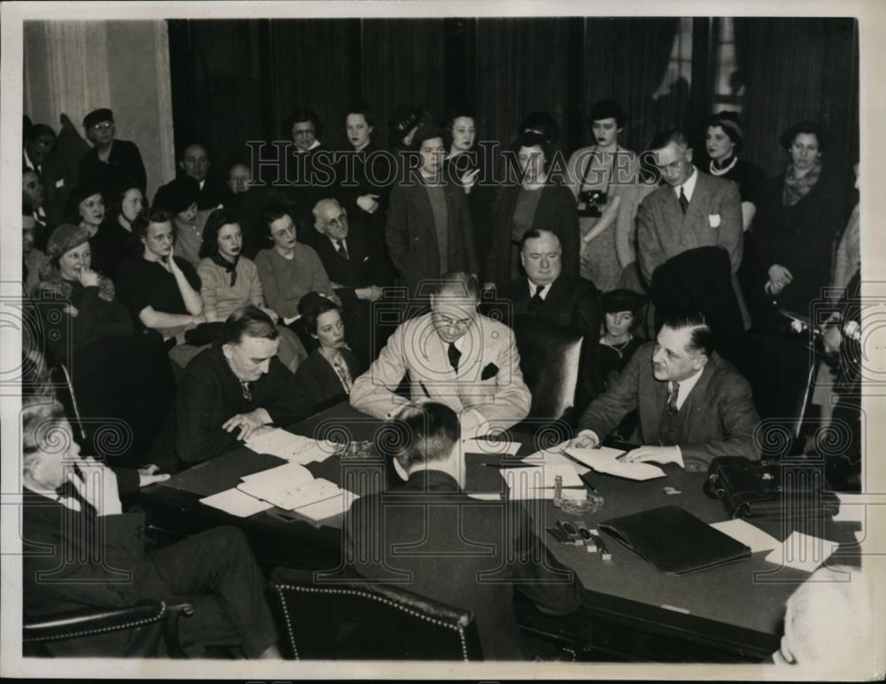 1938 Press Photo U.S Senate Judiciary Subcommittee during hearing of Arnold - Historic Images