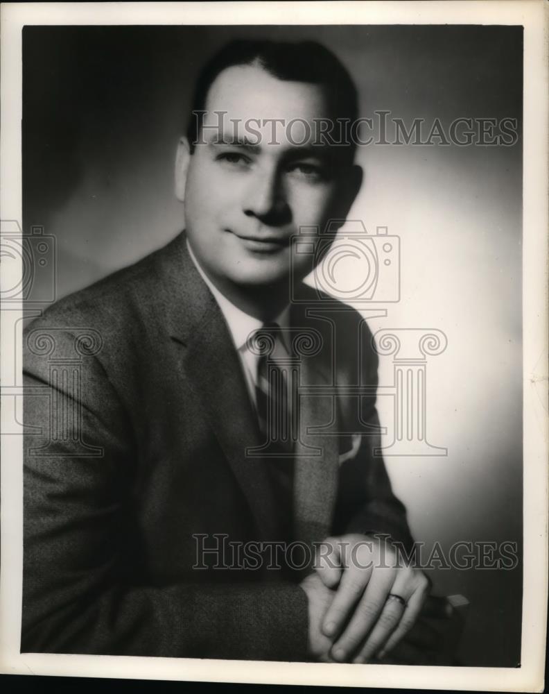 1959 Press Photo George J Cushinan Canadian sales manager for AMF Pinspotters - Historic Images