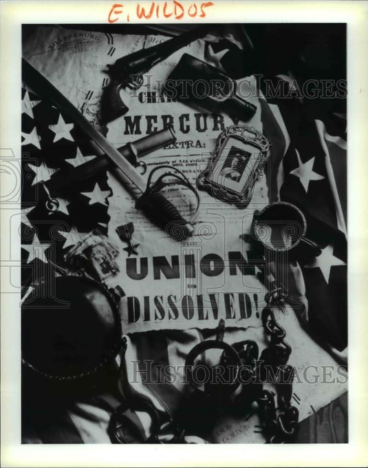 1991 Press Photo Civil War memorabilia  - cva97893 - Historic Images