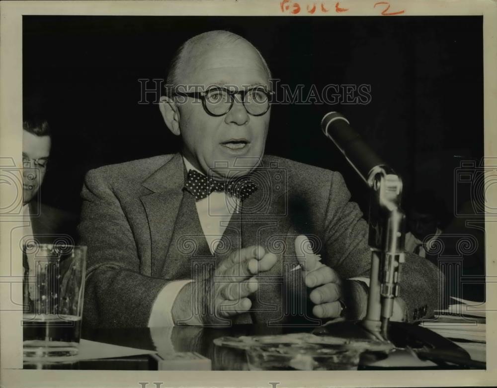 1955 Press Photo NY broker Winthrop H Smith at Senate Banking Committee - Historic Images