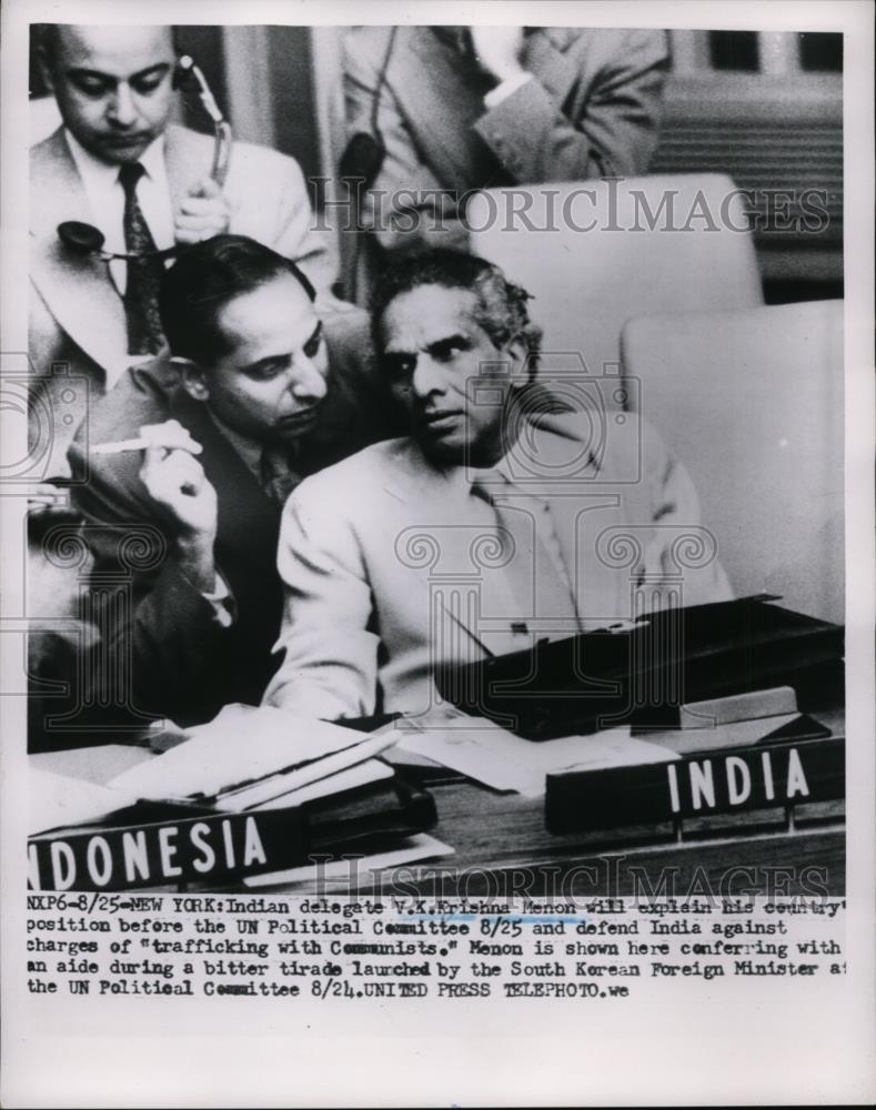 1953 Press Photo Indian diplomat VK Krishna Menonat the UN with an aide - Historic Images