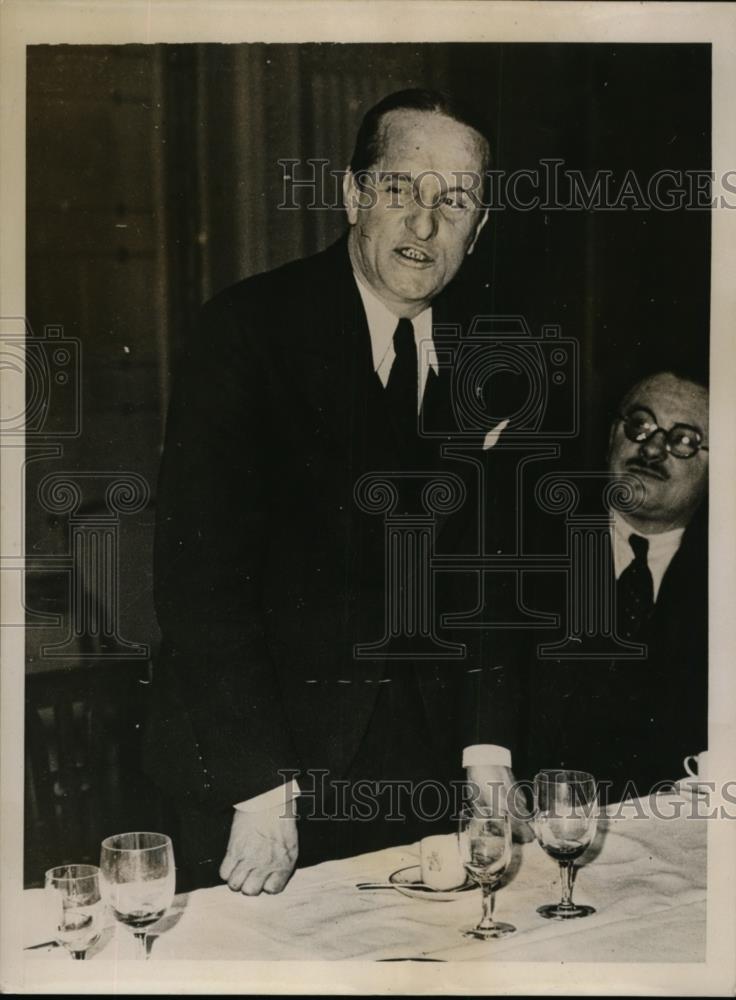 1935 Press Photo Colonel De Rocque leader of Croix de Feu at a Paris luncheon - Historic Images