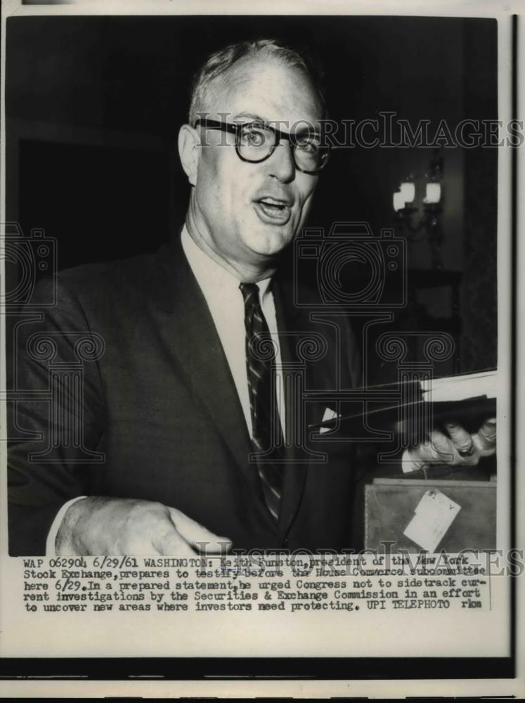 1961 Press Photo Keith Funston president of NYSE at DC Commerce subcommittee - Historic Images