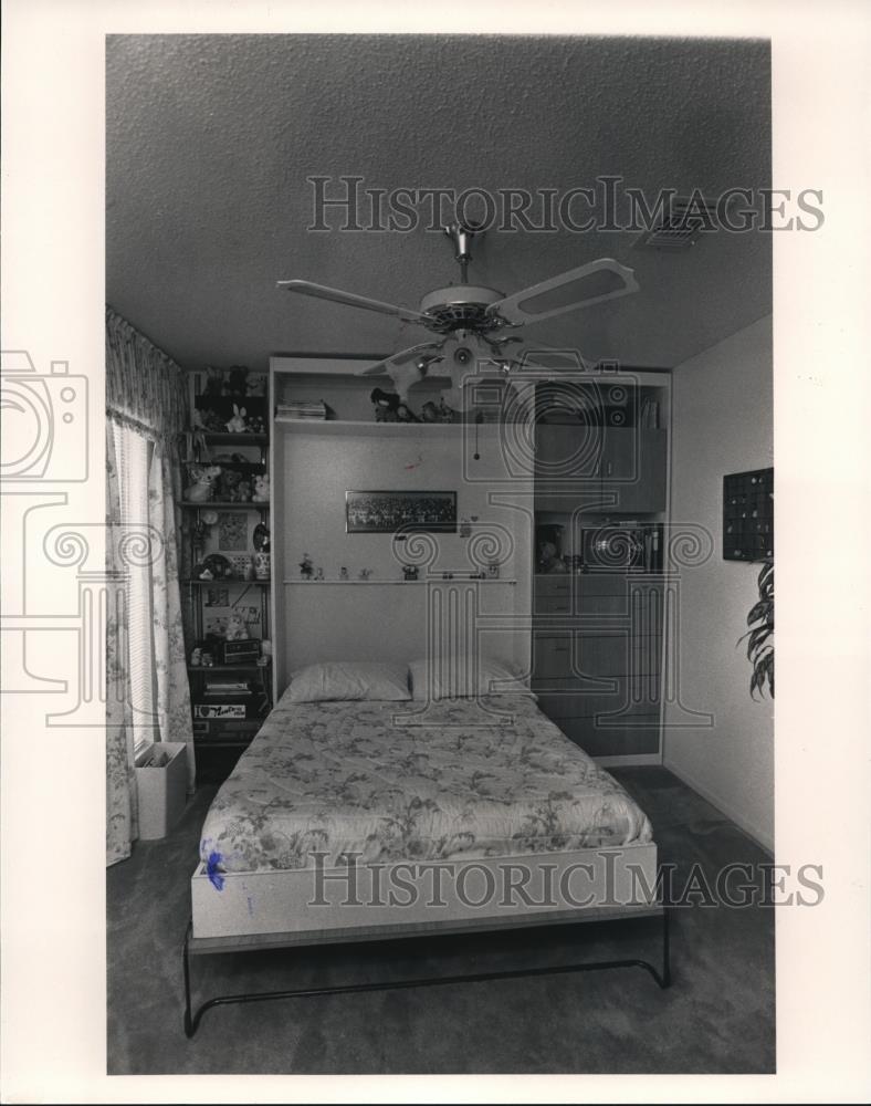 1986 Press Photo Murphy Bed - cva74925 - Historic Images