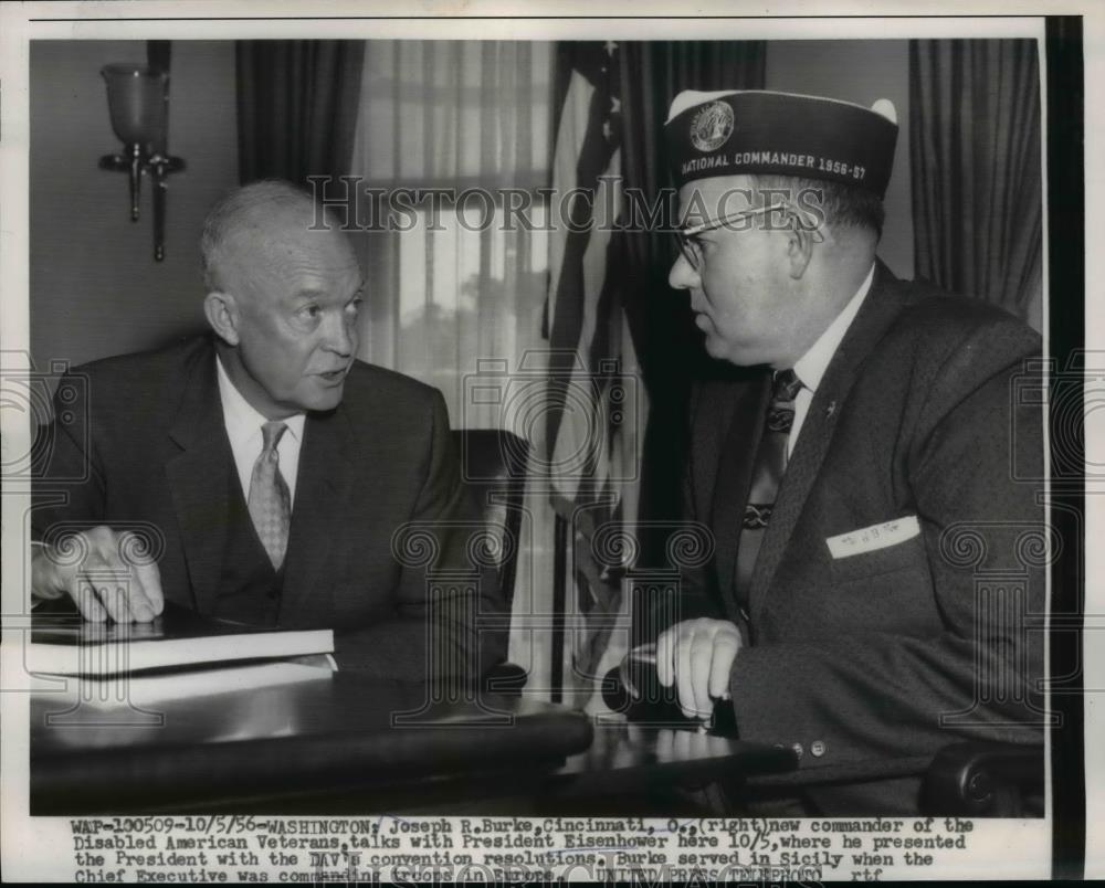 1956 Press Photo President Eisenhower & American Legionaire Joe Burke in DC - Historic Images
