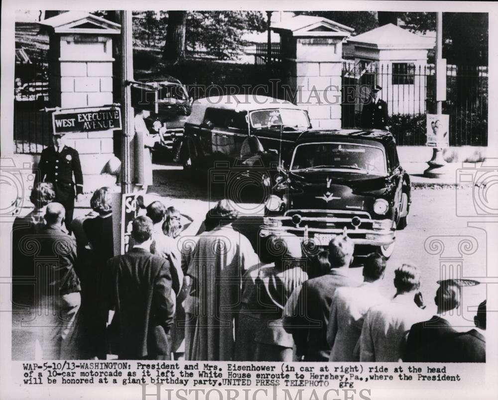 1953 Press Photo President & Mrs Eisenhower at the White House in DC - nee88225 - Historic Images