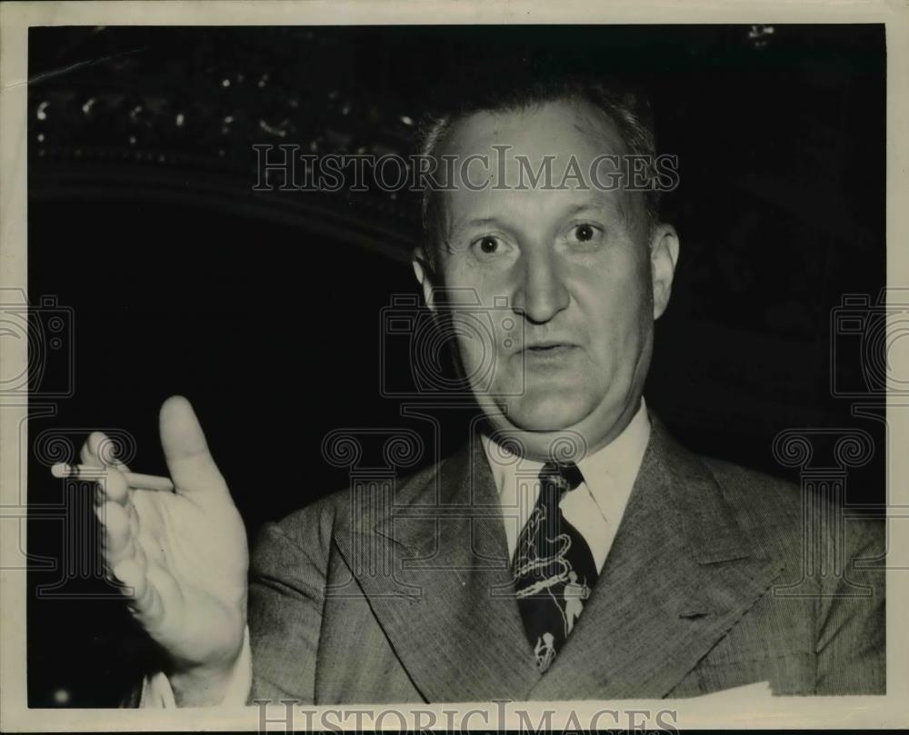 1952 Press Photo U.S. Senator William Benton of Conn. - nee84517 - Historic Images