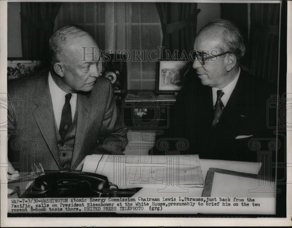 1954 Press Photo AEC Chairman Lewis Strauss & President Eisenhower - n ...