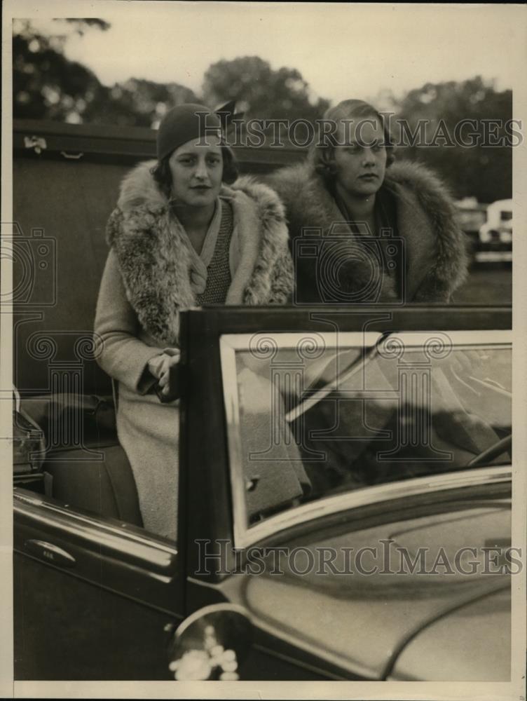 1932 Press Photo Mrs Henry K Harding & Mrs HR Bullock at Locust Valley NY show - Historic Images