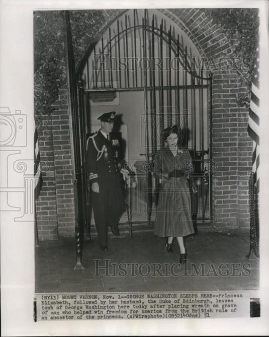 1951 Wire Photo Princess Elizabeth&Prince Philip put wreath at Washngton'sgrave - Historic Images