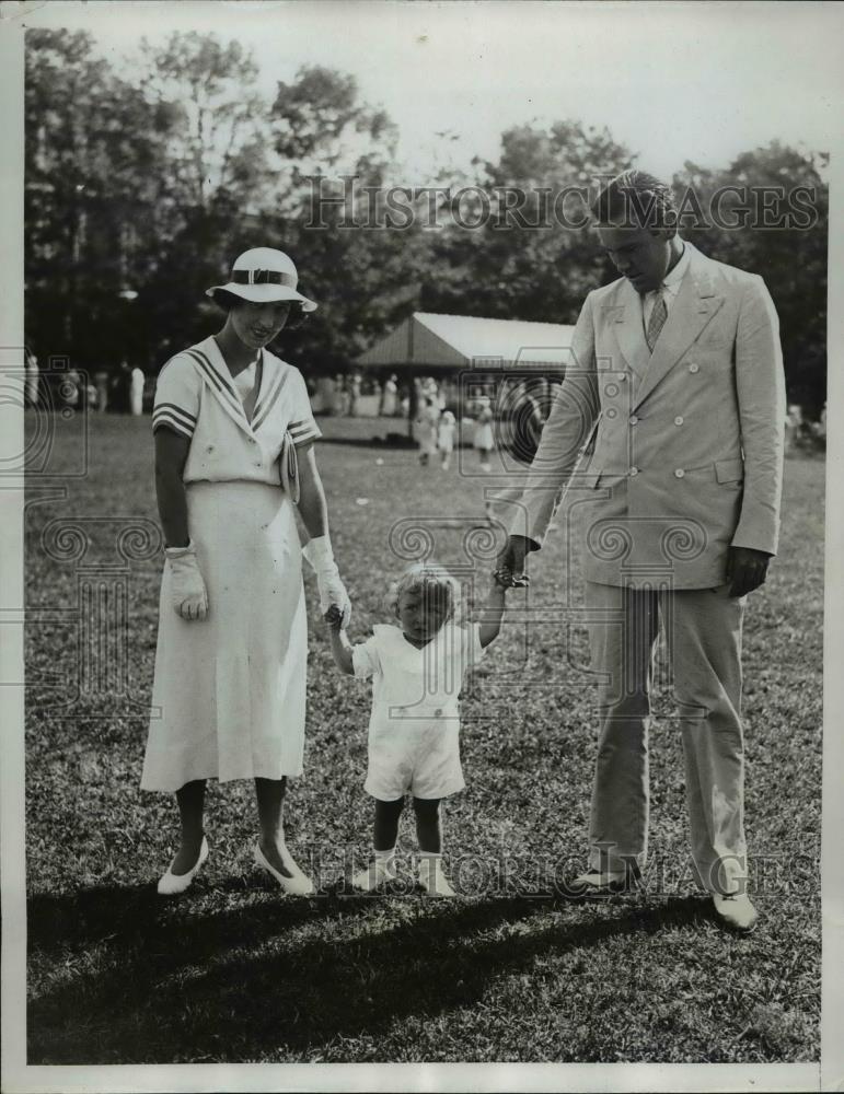 1933 Press Photo Mrs Francis Hitchcock, son Frank &amp; Dr Robert Millen in NY - Historic Images