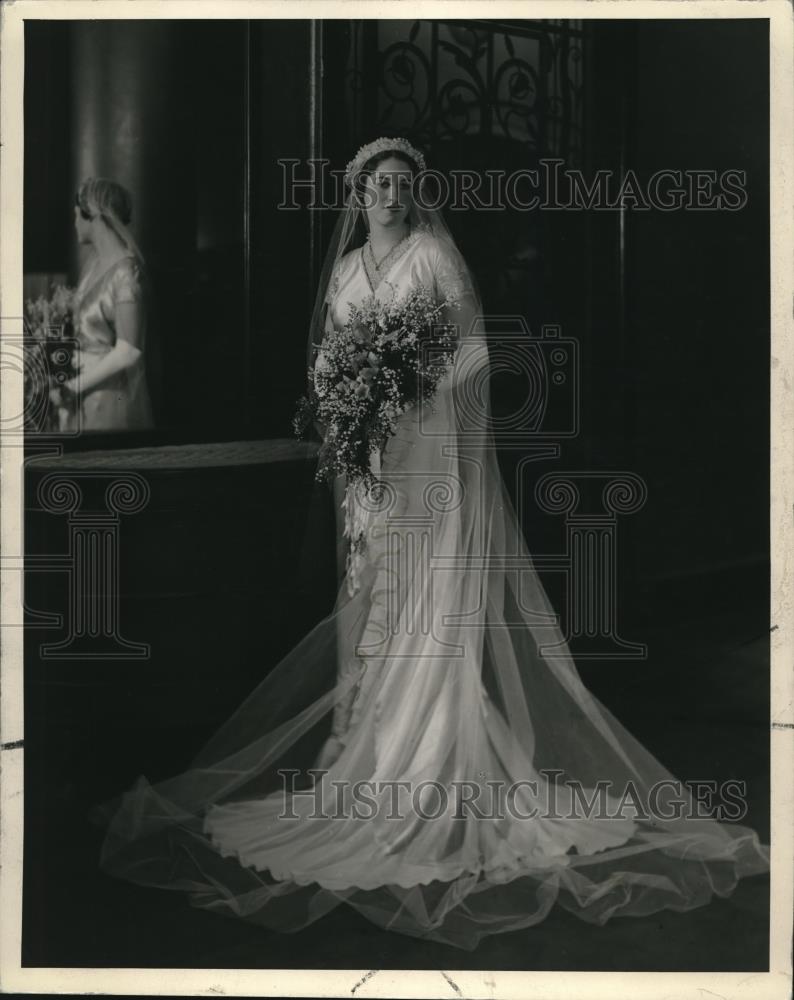 1936 Press Photo Mrs. Wilfred B. Douer daughter of Mr. and Mrs. Harry Weis. - Historic Images