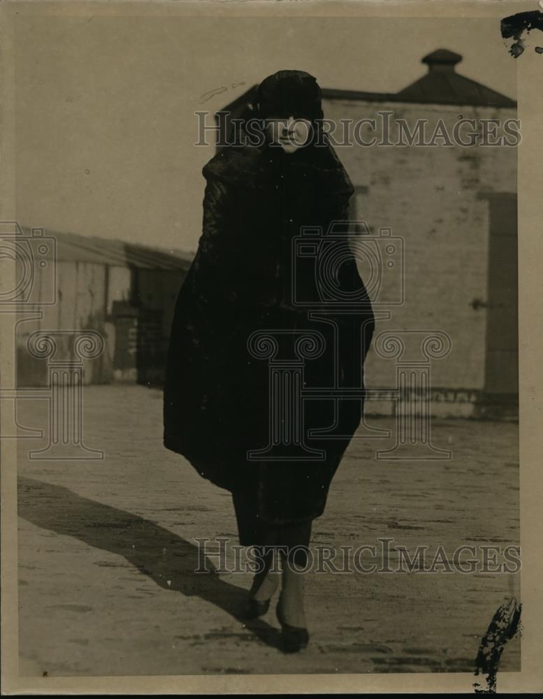1920 Press Photo Helen Kewrey Holmes - nee88508 - Historic Images