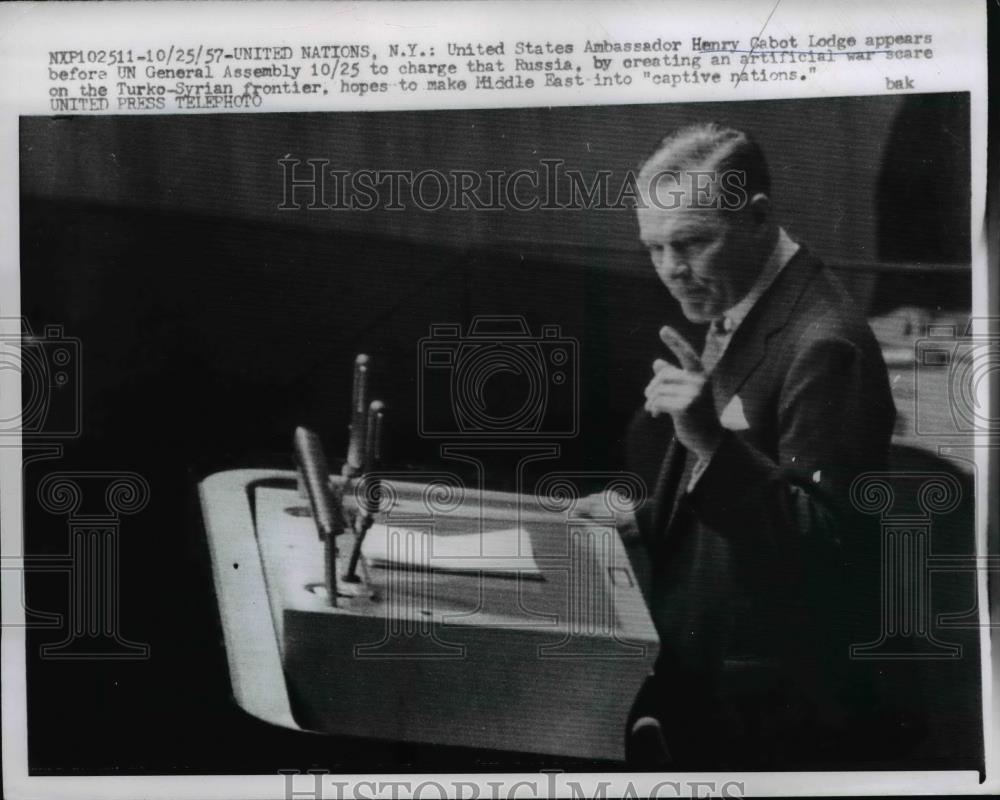 1957 Press Photo Henry Cabot Lodge appears before U.N General Assembly. - Historic Images