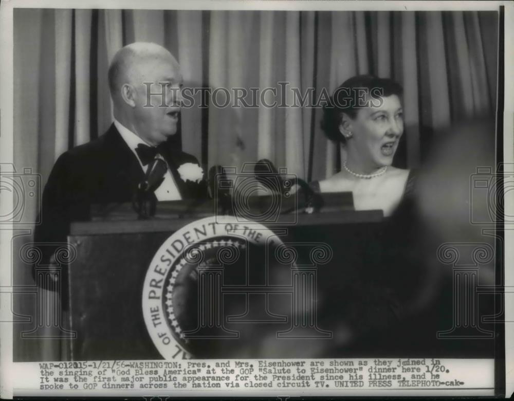 1956 Press Photo President & Mrs Eisenhower at a GOP dinner in Washington DC - Historic Images