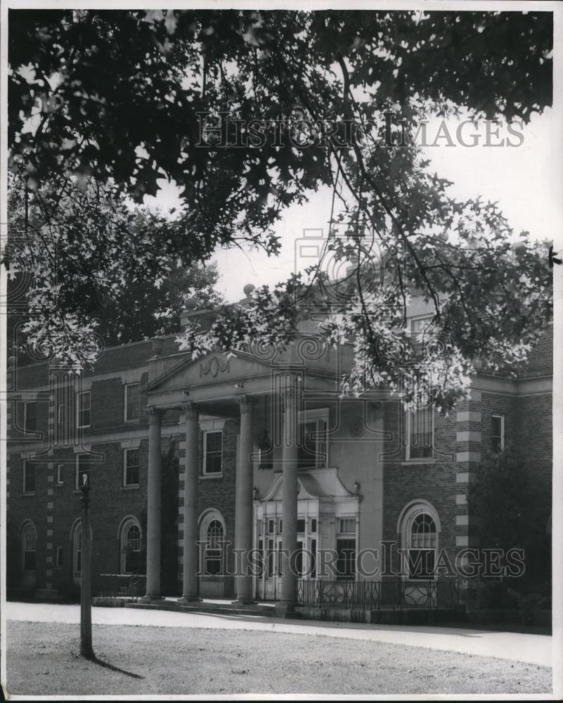 1947 Press Photo St. Joseph&#39;s Home for Girls - cva83199 - Historic Images