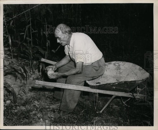 1951 Press Photo David Hirsch Montefiore Home - nee86854 - Historic Images