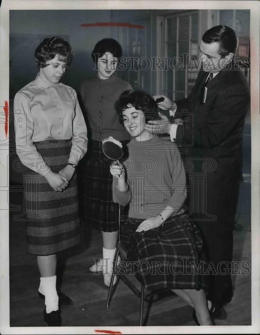 1960 Press Photo Barbara Wold, Anita Mandel, Dominic Hairdressers - nee85803 - Historic Images