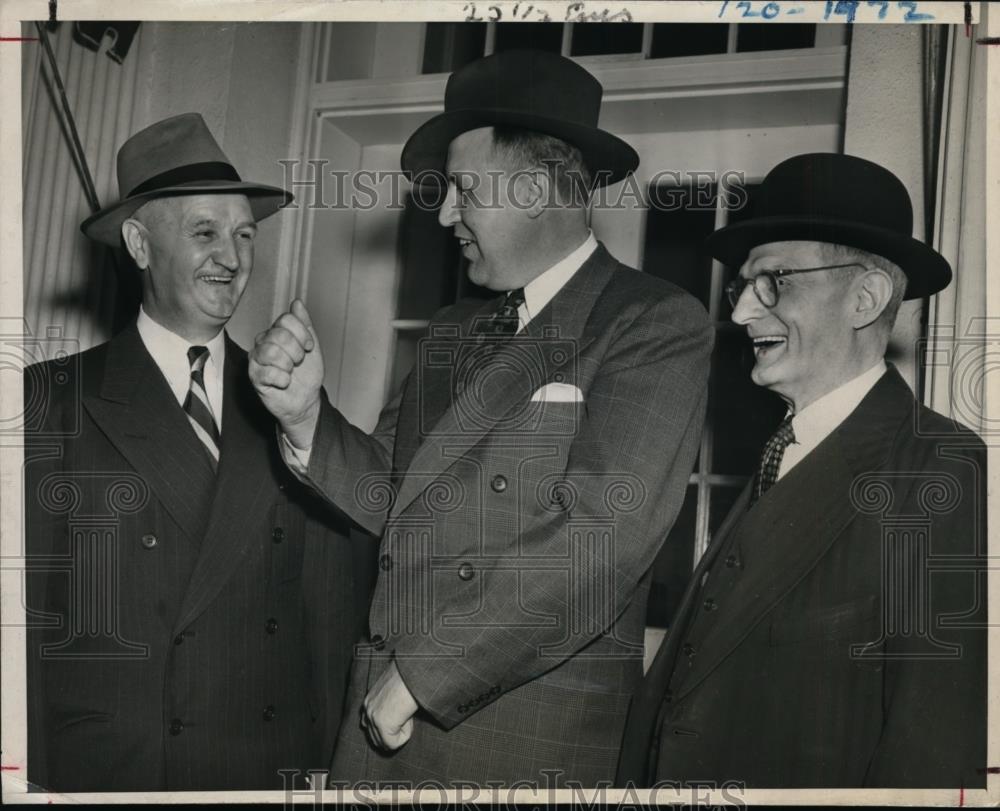 1946 Press Photo Gordon S.Watkins, Leif Erickson and Frank M. Swacker - Historic Images