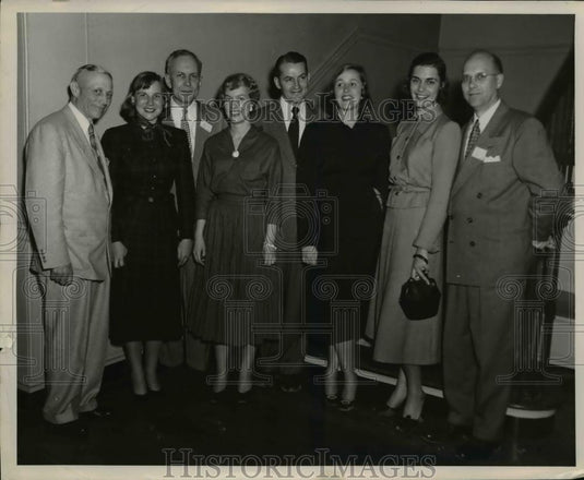 1953 Press Photo Fathers weekend at Wells College, Dr Chalmer Carothers - Historic Images