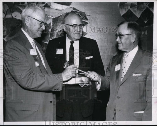 1957 Press Photo Dr Lee Stone, Illinois AMA, Dr Lester Reavley, Dr Henry Kasten - Historic Images