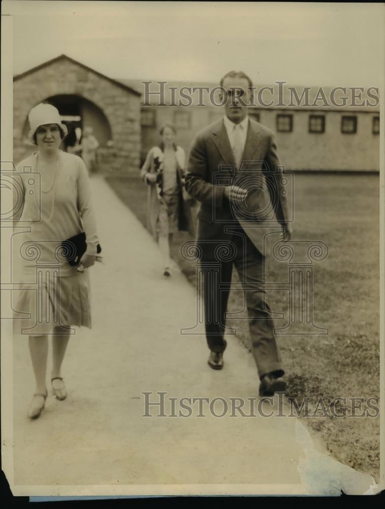 1927 Press Photo Mrs BB Schmalzel & Webster Janssem announce engagement - Historic Images