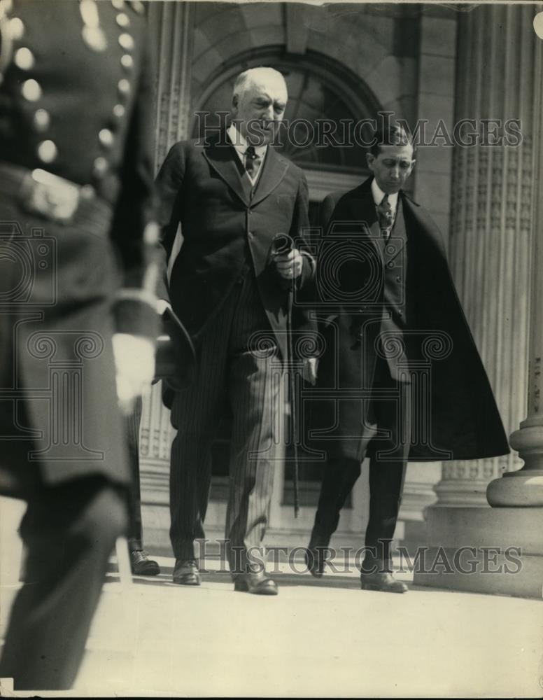 1923 Press Photo Pres.Warren Harding and General Will leaving Continental Hall - Historic Images