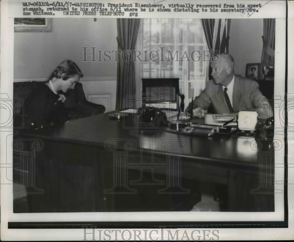 1957 Press Photo President Eisenhower & secretary Mrs Ann Whitman in DC - Historic Images