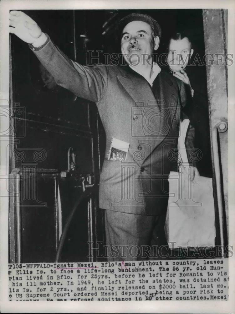 1953 Press Photo Ignatz Mezel Buffalo NY deported &amp; no country wants him - Historic Images