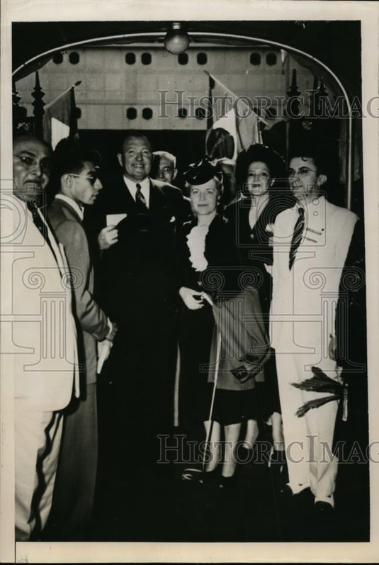 1948 Press Photo Mr & Mrs Kendrick Guermsey & Brazilian Rotary Club in Rio - Historic Images