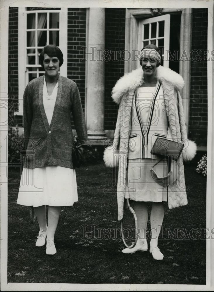 1930 Press Photo Mrs Lambert Chambers, Evelyn Colyer at tennis in Wilts - Historic Images