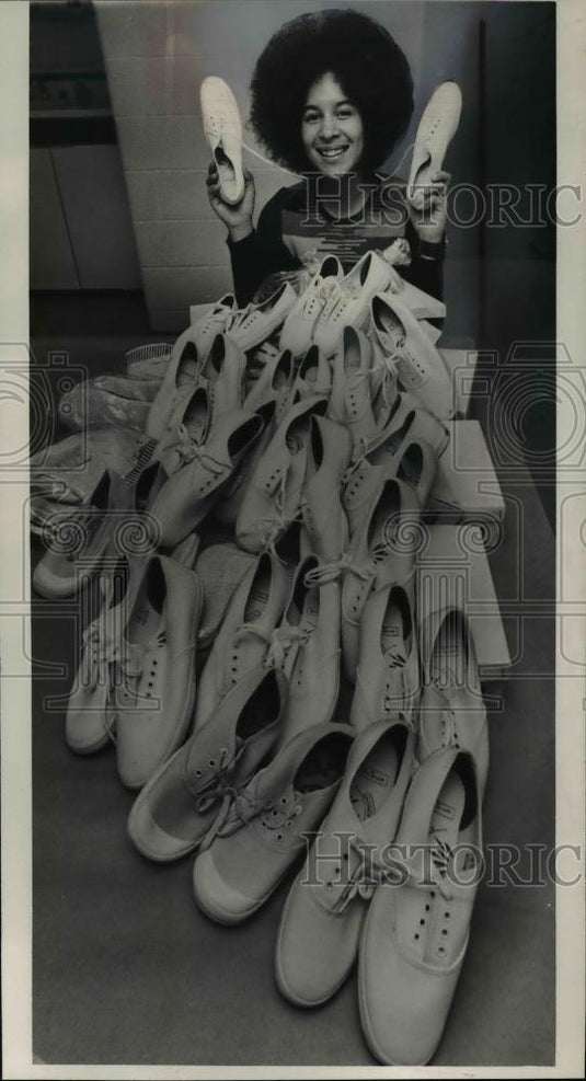 Undated Press Photo Ms.Wanda Clayton, 4th Grade Teacher. - nee83663 - Historic Images