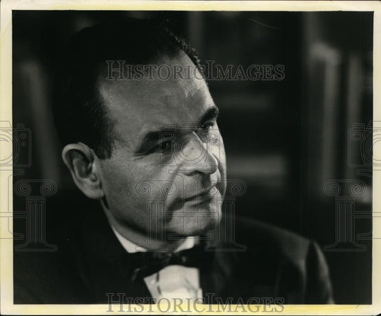 1962 Press Photo Leon Gordon Miller heads own design firm in Cleveland Ohio - Historic Images