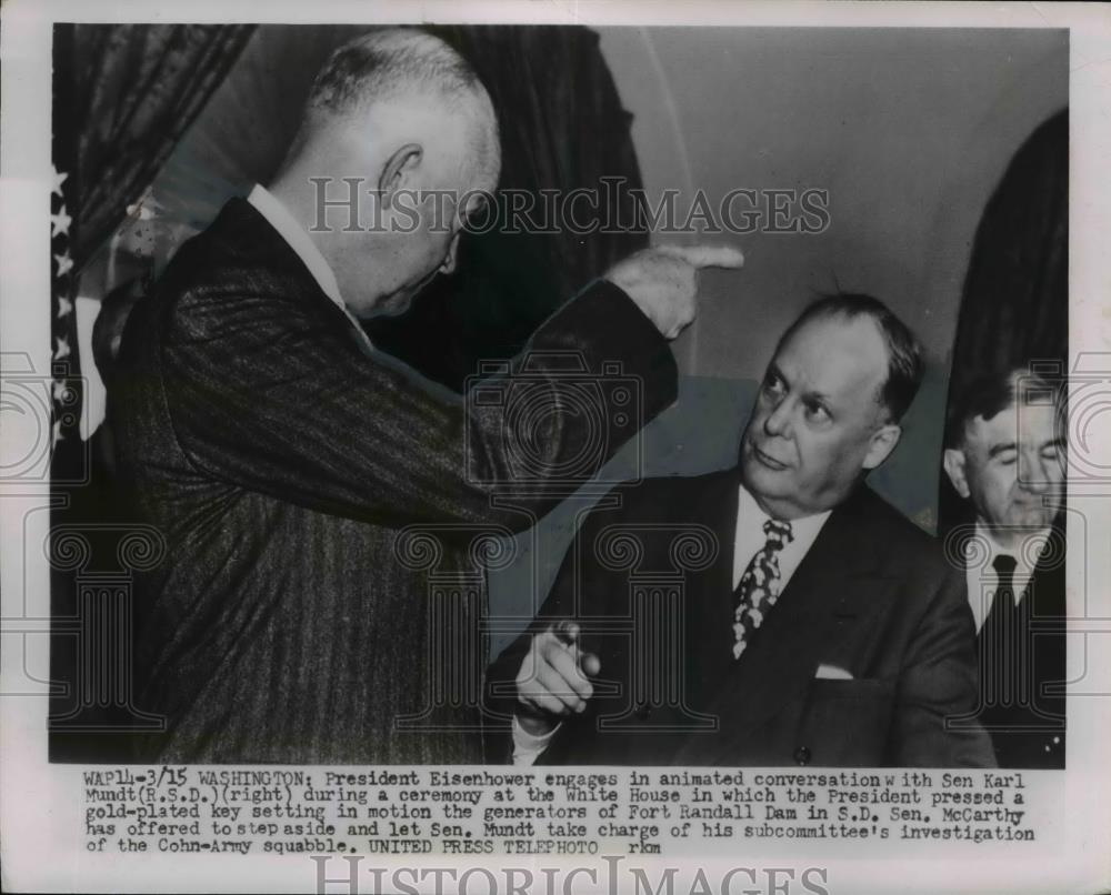 1954 Press Photo Pres.Eisenhower with Sen. Karl Mundt at the White House. - Historic Images