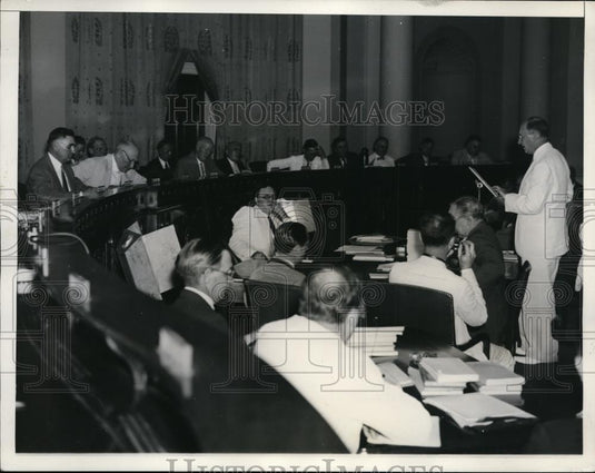 1935 Press Photo Treasury Secretary Henry Morgenthau Jr at House Ways & Means - Historic Images