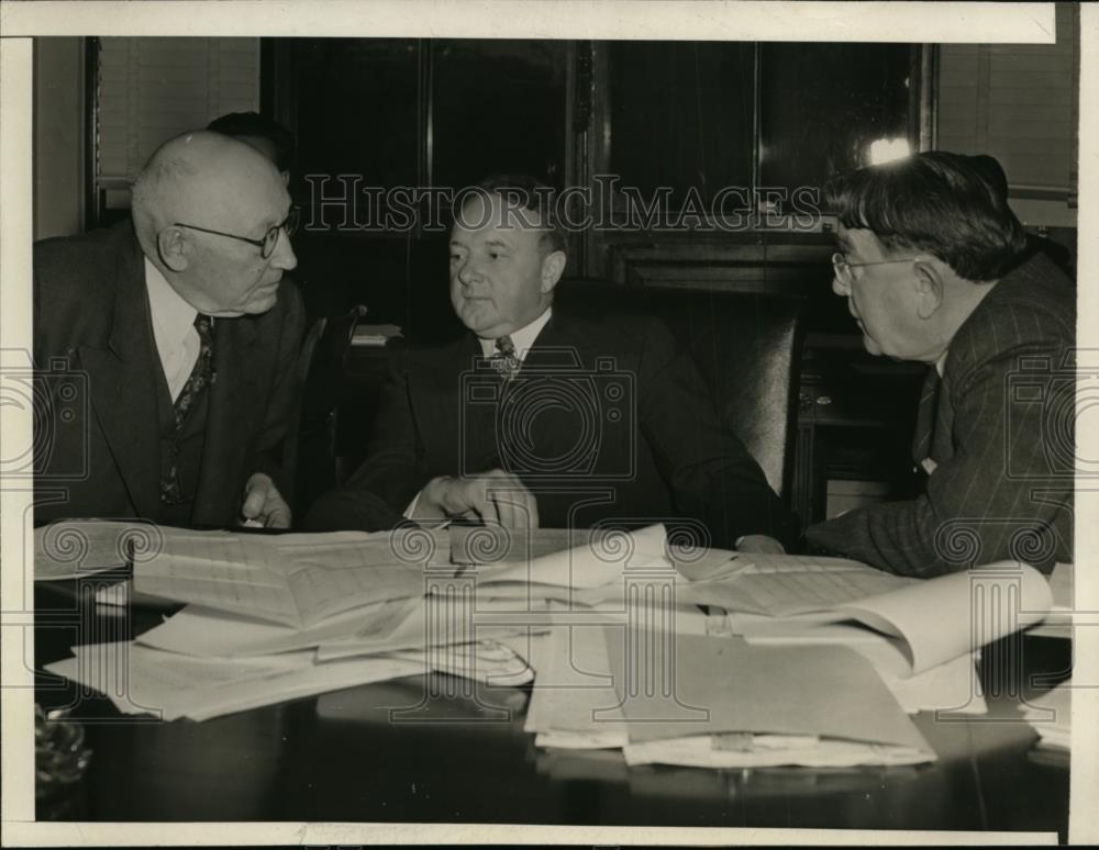 1943 Press Photo Joint Congressional Economy Committee Meet at Washington - Historic Images