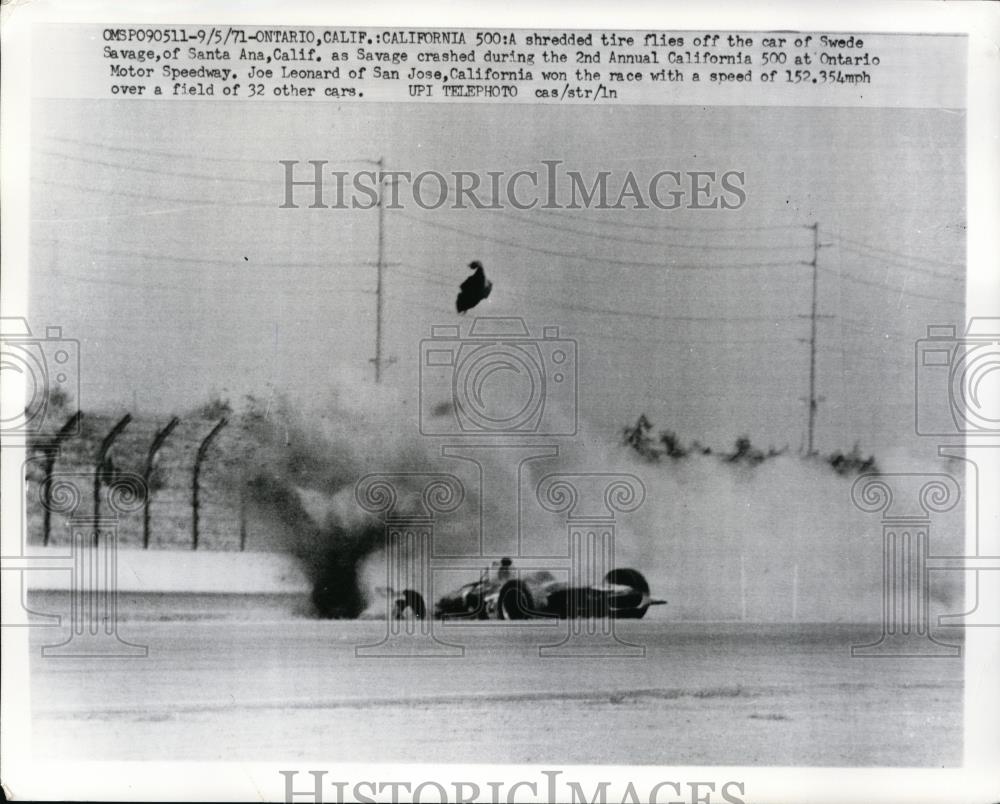 1971 Press Photo SwedeSavage race car crash at 2nd Californaia 500 race - Historic Images