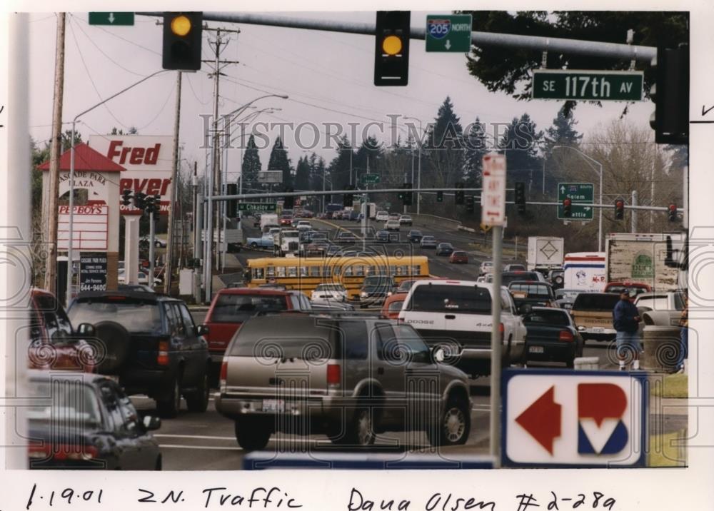 2001 Press Photo Street - M (Mill Plain Street, Vancouver, Washington) - Historic Images