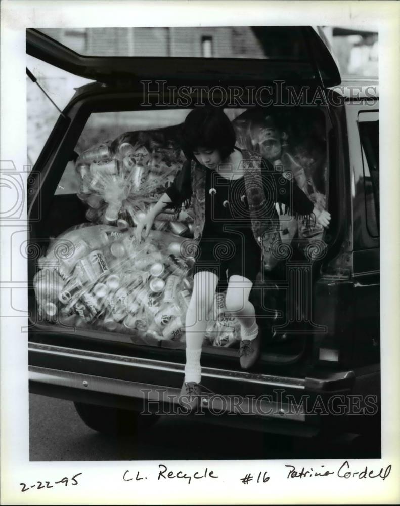 1995 Press Photo Car full of waste for recycling - orb36884 - Historic Images