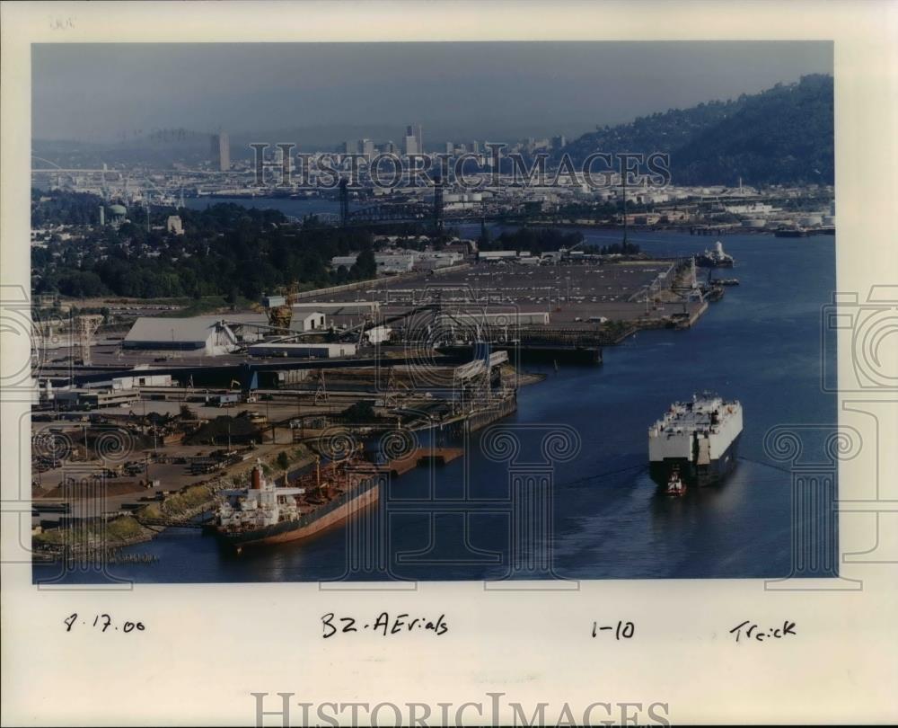 2000 Press Photo Port of Portland - orb35632 - Historic Images