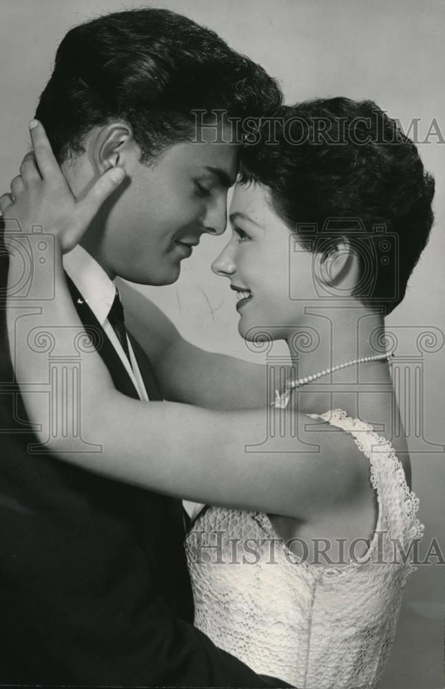 1958 Press Photo Judy Mereditrh and co-star John Saxon stars in Summer Love - Historic Images