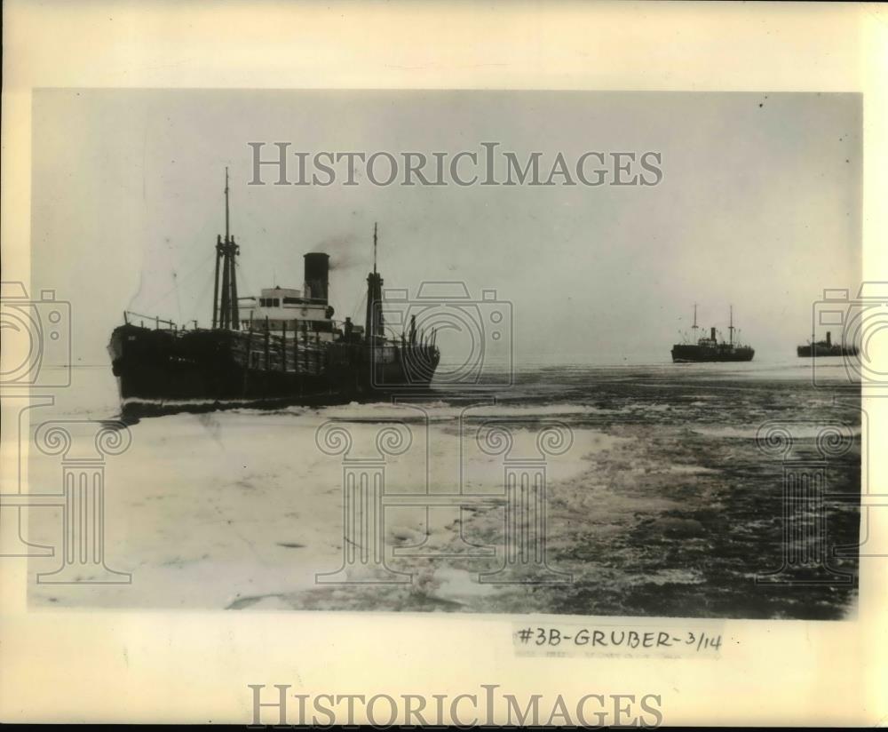 Press Photo Ships at the Soviet Arctic, Russia - orb44968 - Historic Images