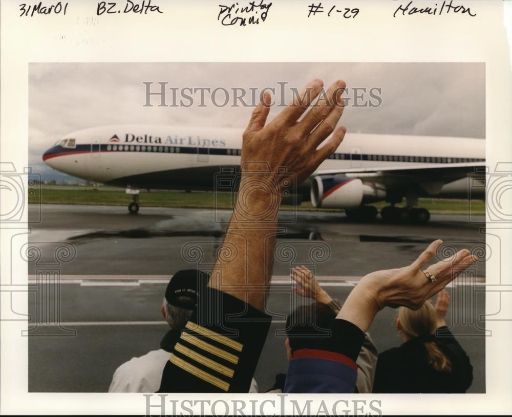 2001 Press Photo Delta Airline - ora99639 - Historic Images